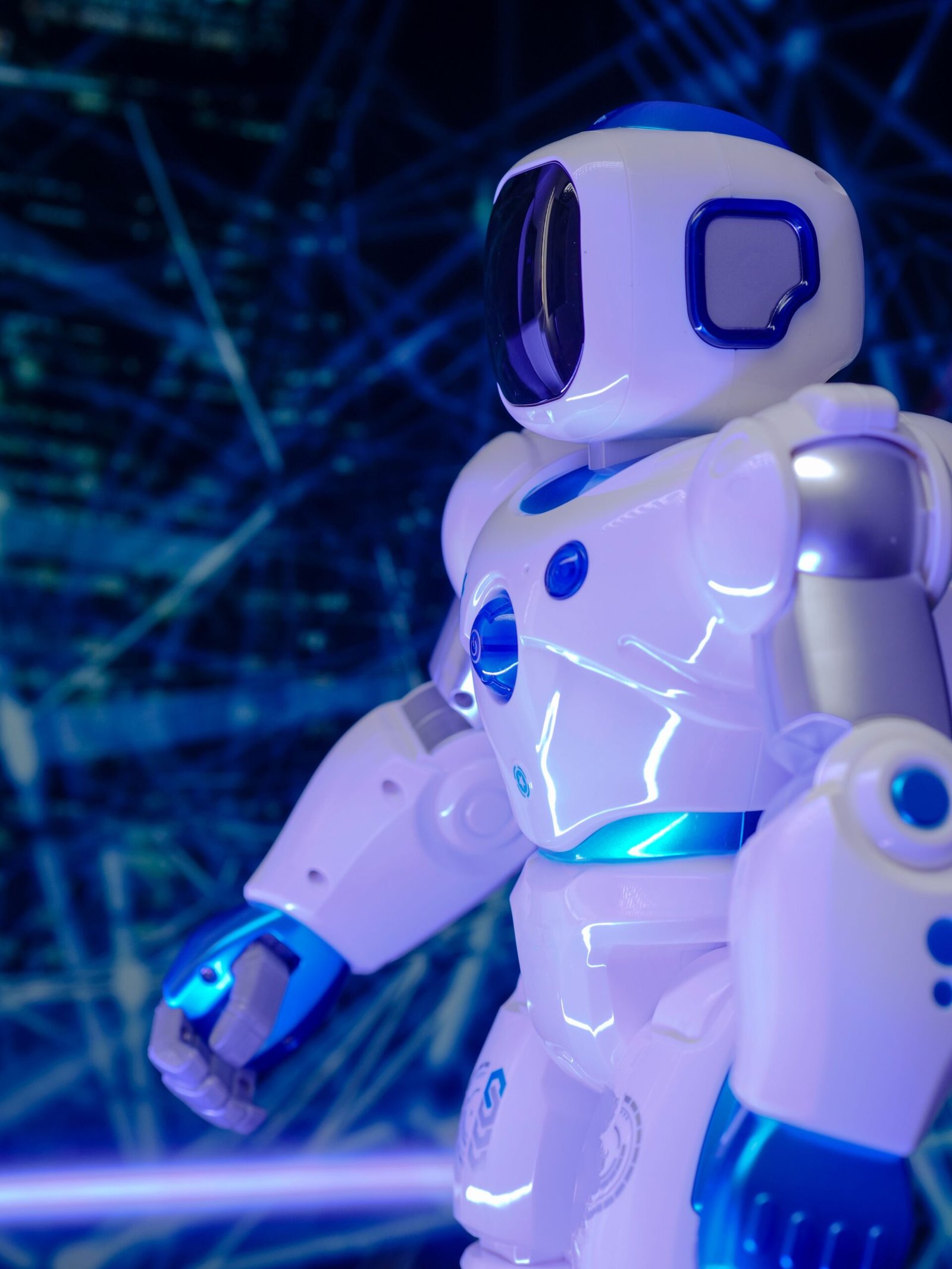 Robo na cor branca criado por Inteligencia artificial.